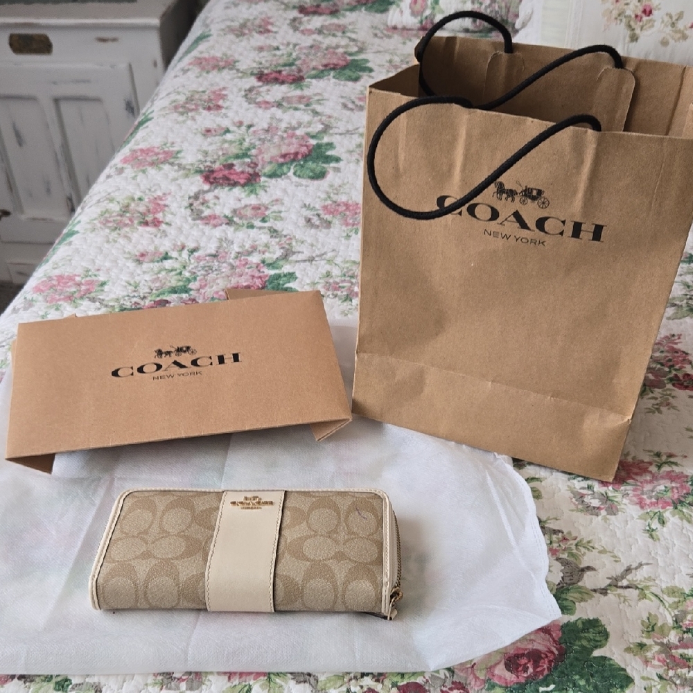 Coach Beige Signature Canvas Zip Wallet with Cream Center Stripe